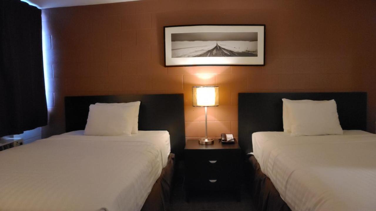 Roadking Inns Motel YYC 외부 사진